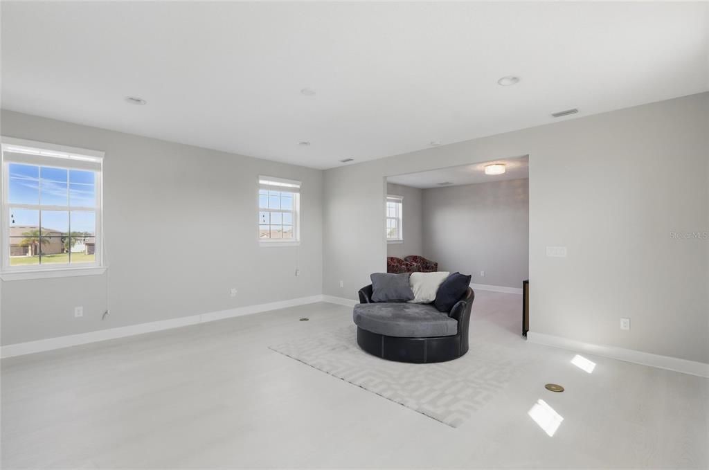 For Sale: $769,900 (4 beds, 3 baths, 3678 Square Feet)