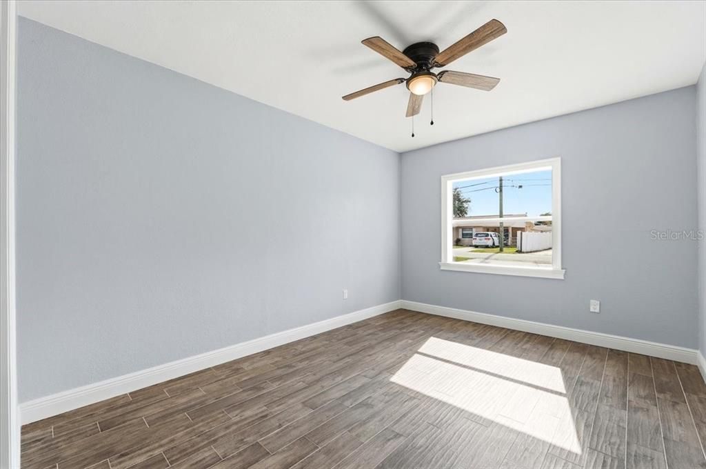 For Sale: $280,000 (4 beds, 2 baths, 1177 Square Feet)