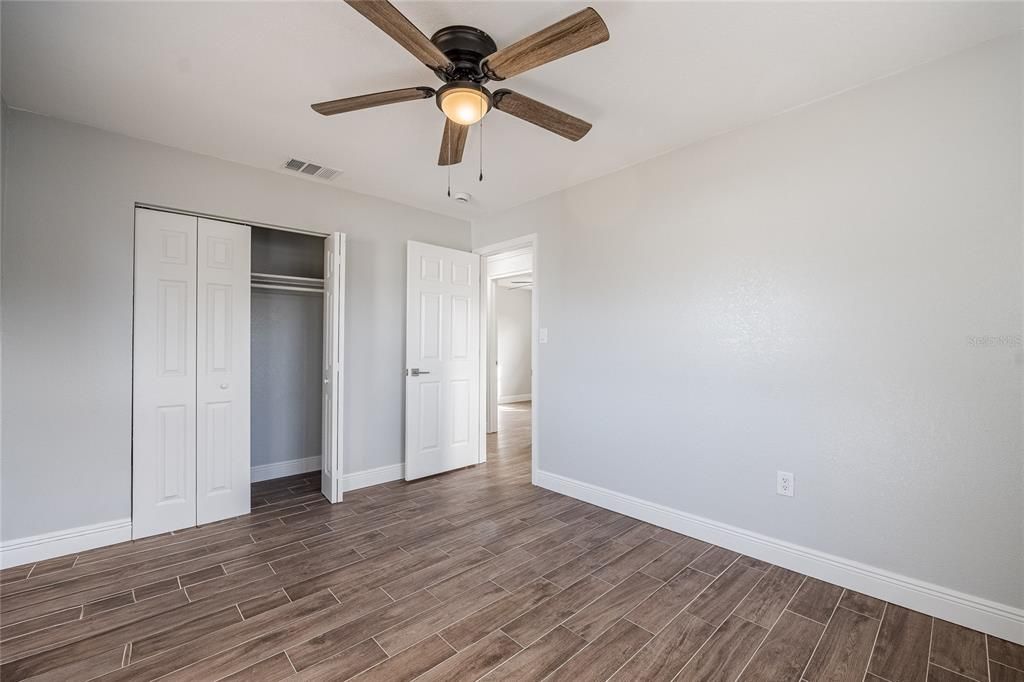 For Sale: $280,000 (4 beds, 2 baths, 1177 Square Feet)