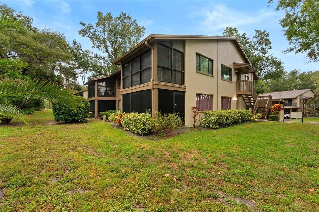 Под контрактом: $162,900 (2 спален, 2 ванн, 1144 Квадратных фут)