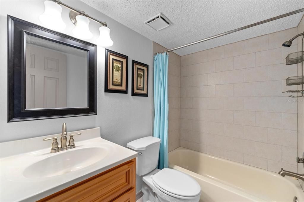 Под контрактом: $162,900 (2 спален, 2 ванн, 1144 Квадратных фут)