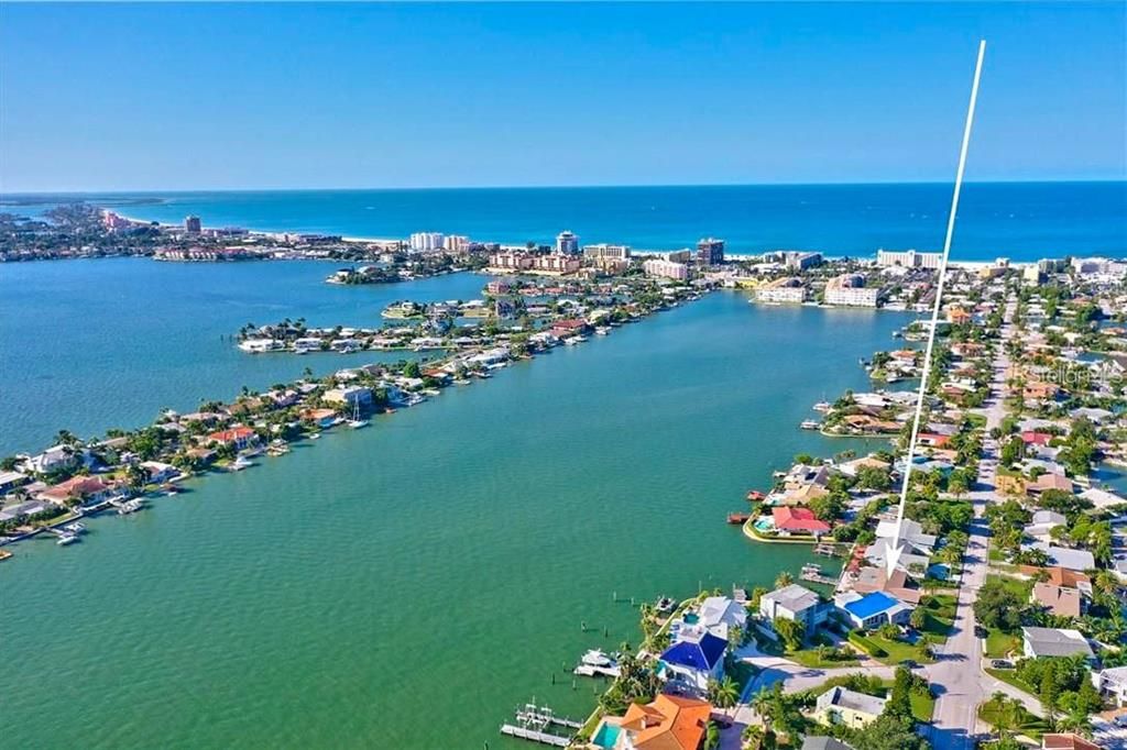 For Sale: $1,300,000 (3 beds, 2 baths, 2165 Square Feet)