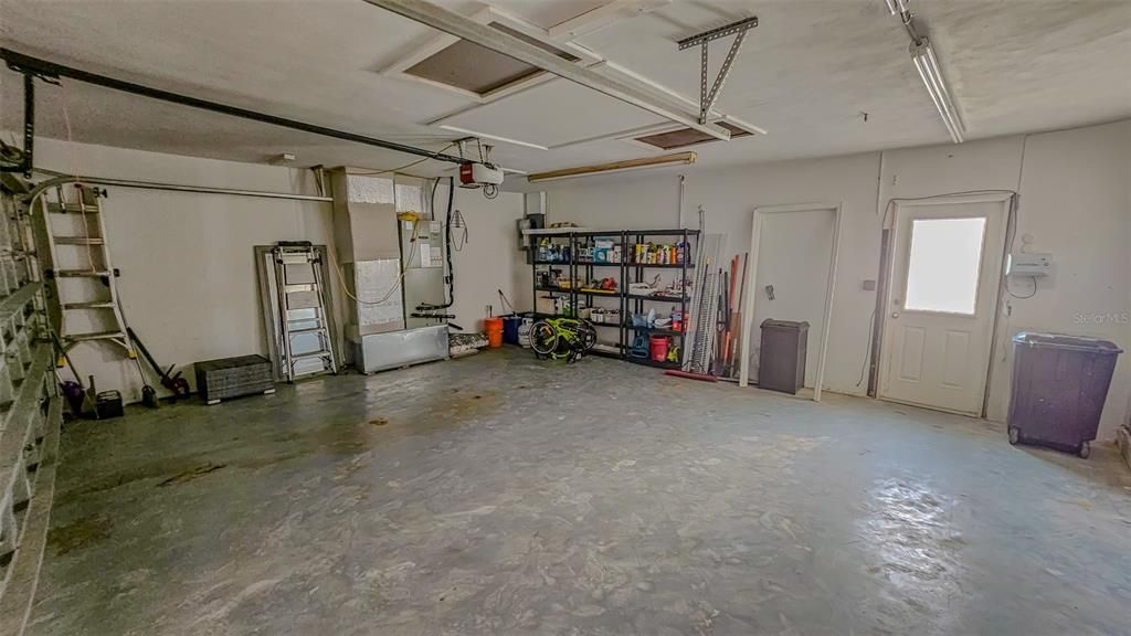 For Sale: $1,300,000 (3 beds, 2 baths, 2165 Square Feet)