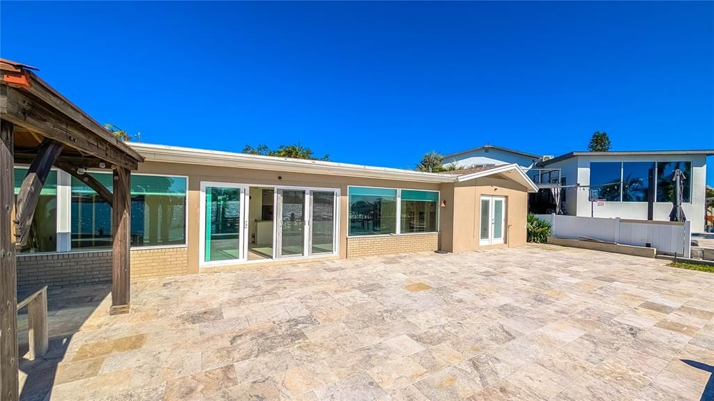 For Sale: $1,300,000 (3 beds, 2 baths, 2165 Square Feet)