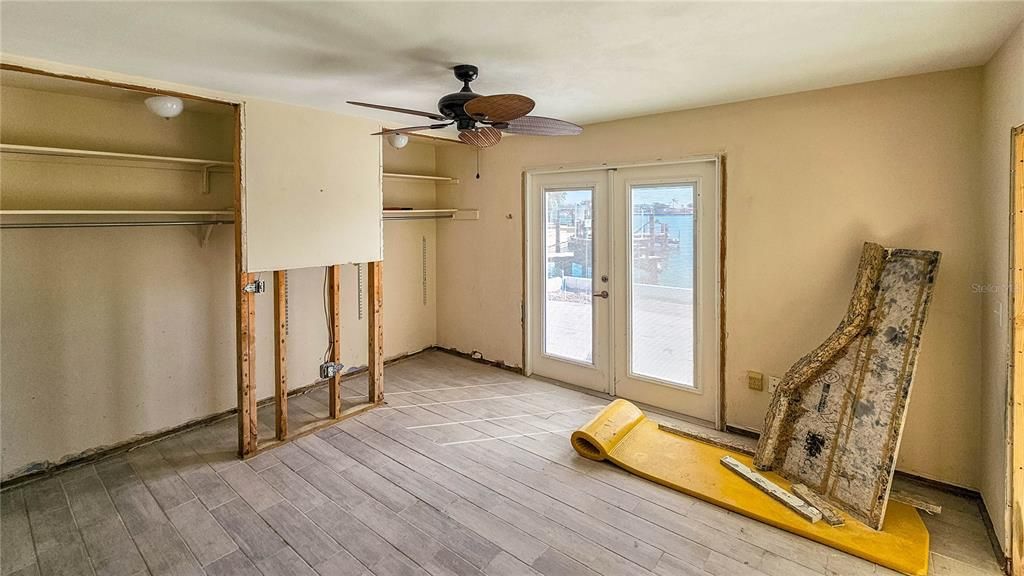 For Sale: $1,300,000 (3 beds, 2 baths, 2165 Square Feet)