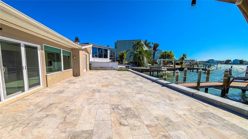 For Sale: $1,300,000 (3 beds, 2 baths, 2165 Square Feet)