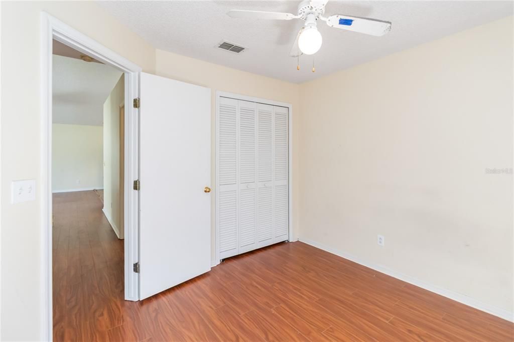 Active With Contract: $400,000 (4 beds, 2 baths, 1910 Square Feet)