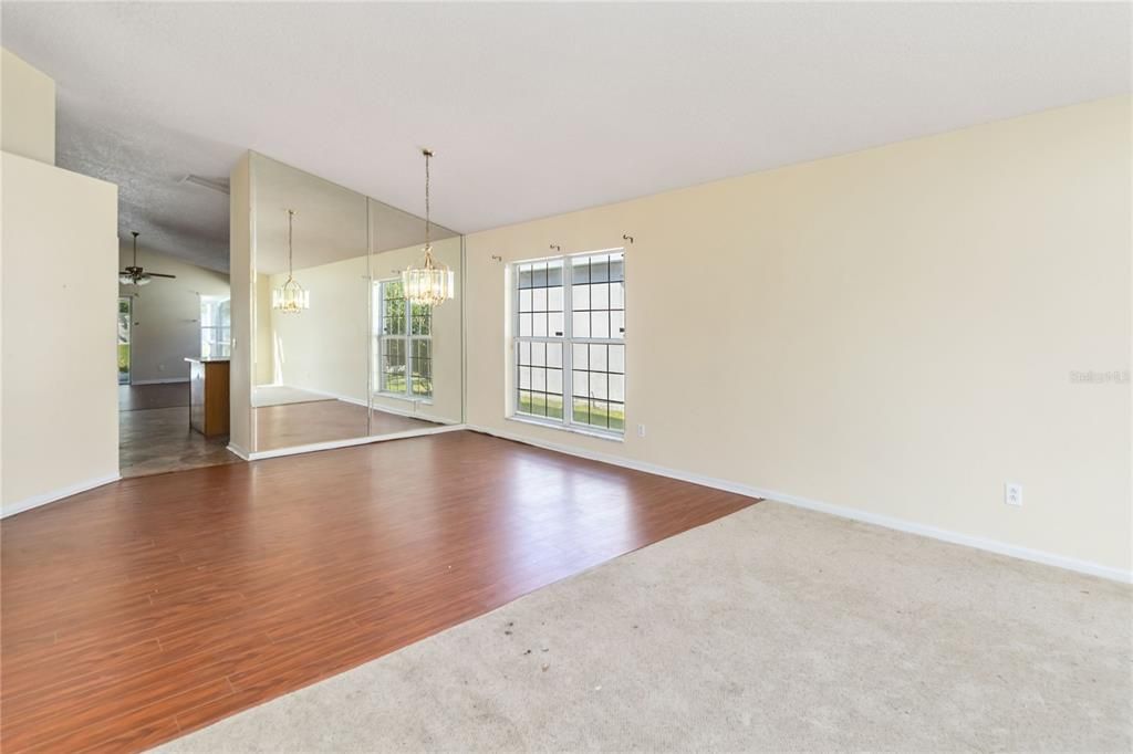 Active With Contract: $400,000 (4 beds, 2 baths, 1910 Square Feet)