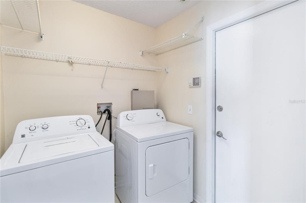 Active With Contract: $400,000 (4 beds, 2 baths, 1910 Square Feet)