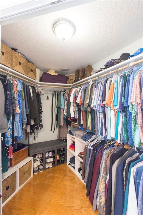 For Sale: $529,900 (4 beds, 3 baths, 2097 Square Feet)