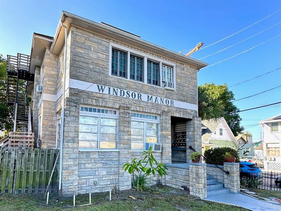 Recently Rented: $1,400 (0 beds, 1 baths, 357 Square Feet)