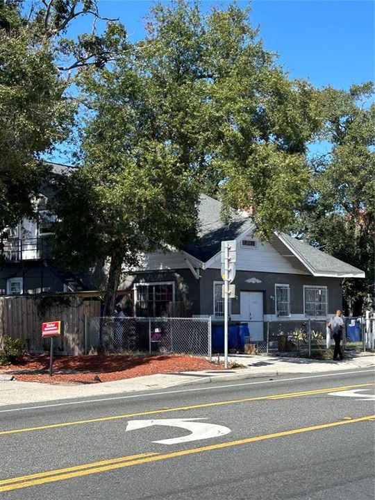 For Sale: $750,000 (4 beds, 2 baths, 3624 Square Feet)