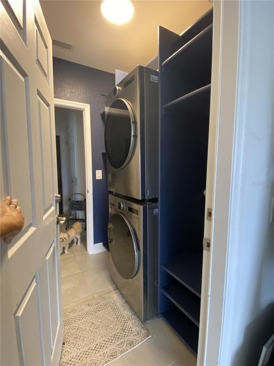 For Sale: $405,000 (3 beds, 2 baths, 1918 Square Feet)