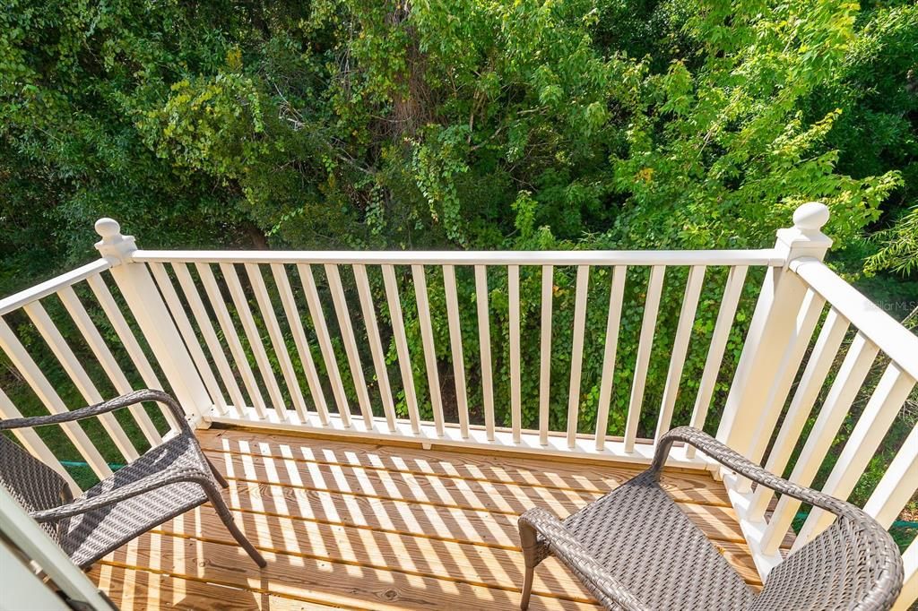 For Sale: $285,000 (3 beds, 2 baths, 1277 Square Feet)