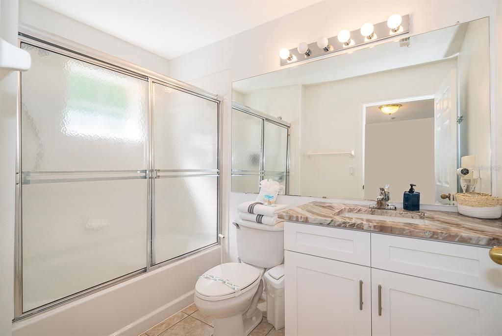 For Sale: $285,000 (3 beds, 2 baths, 1277 Square Feet)