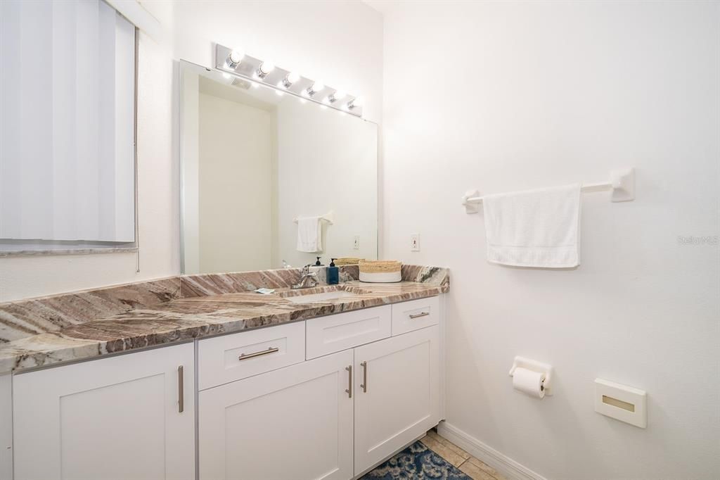 For Sale: $285,000 (3 beds, 2 baths, 1277 Square Feet)