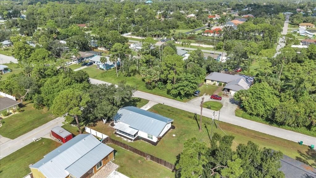 Active With Contract: $265,000 (3 beds, 2 baths, 1395 Square Feet)