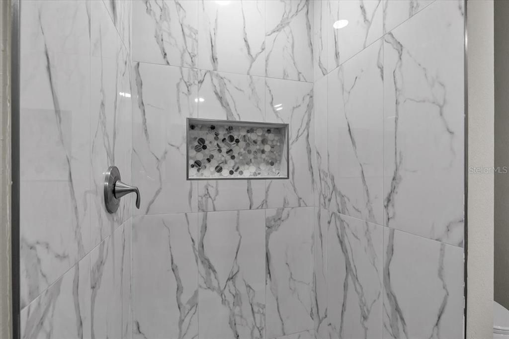 Active With Contract: $265,000 (3 beds, 2 baths, 1395 Square Feet)