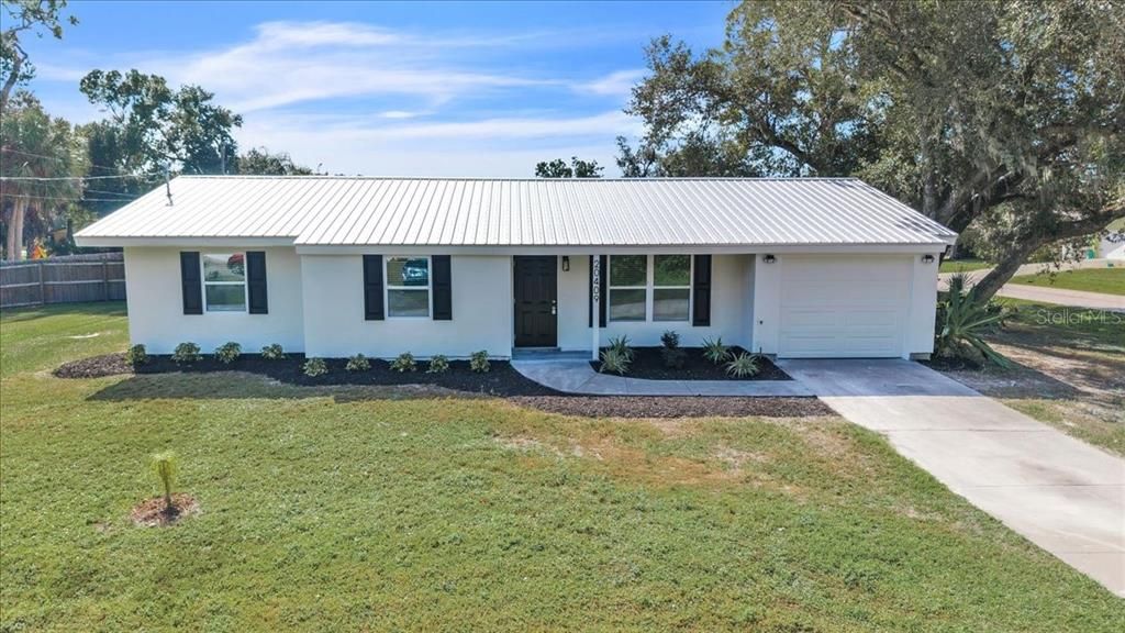 Active With Contract: $265,000 (3 beds, 2 baths, 1395 Square Feet)