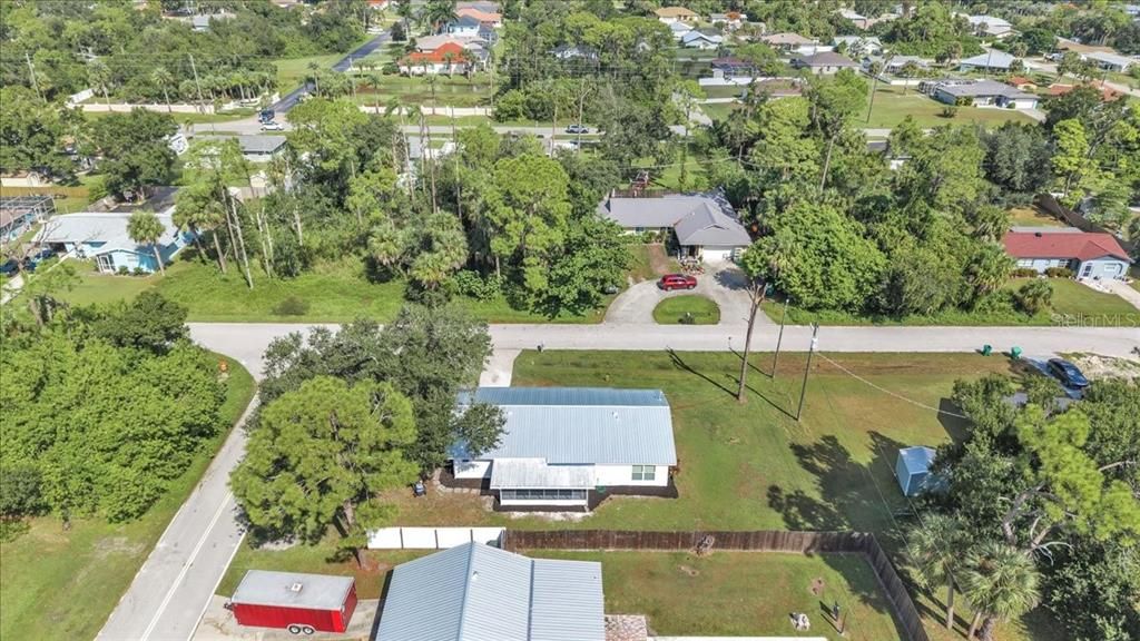 Active With Contract: $265,000 (3 beds, 2 baths, 1395 Square Feet)