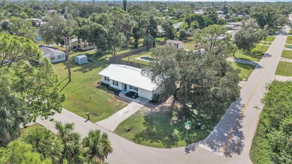 Active With Contract: $265,000 (3 beds, 2 baths, 1395 Square Feet)