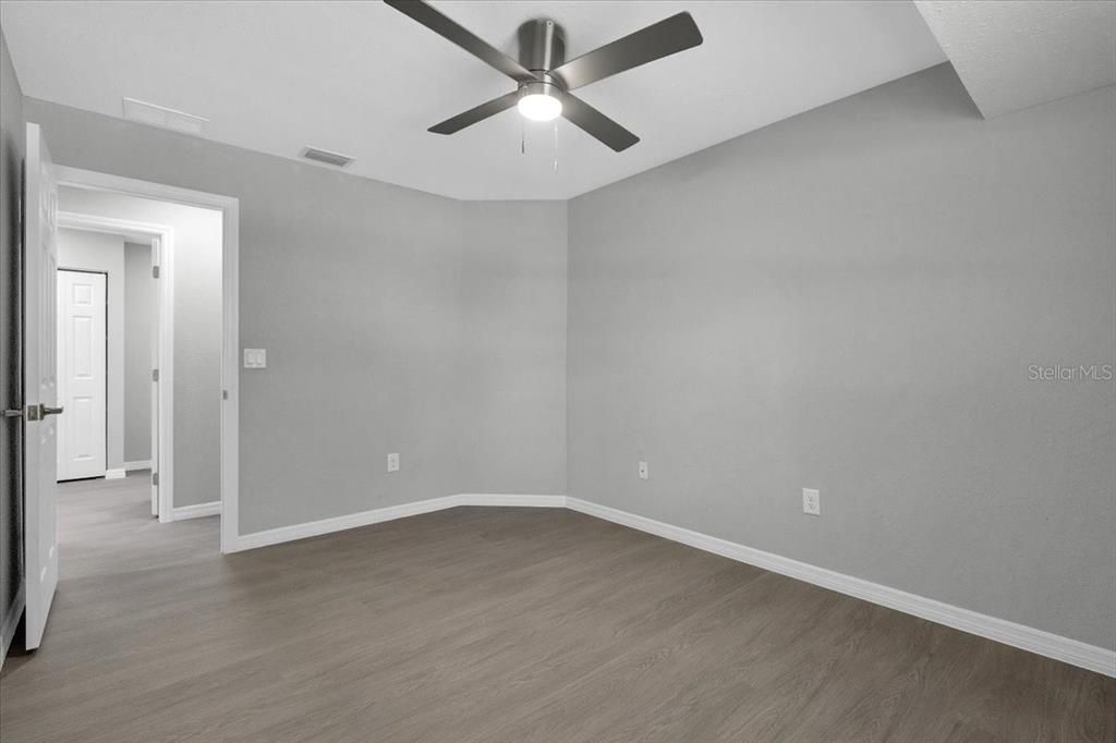 Active With Contract: $265,000 (3 beds, 2 baths, 1395 Square Feet)