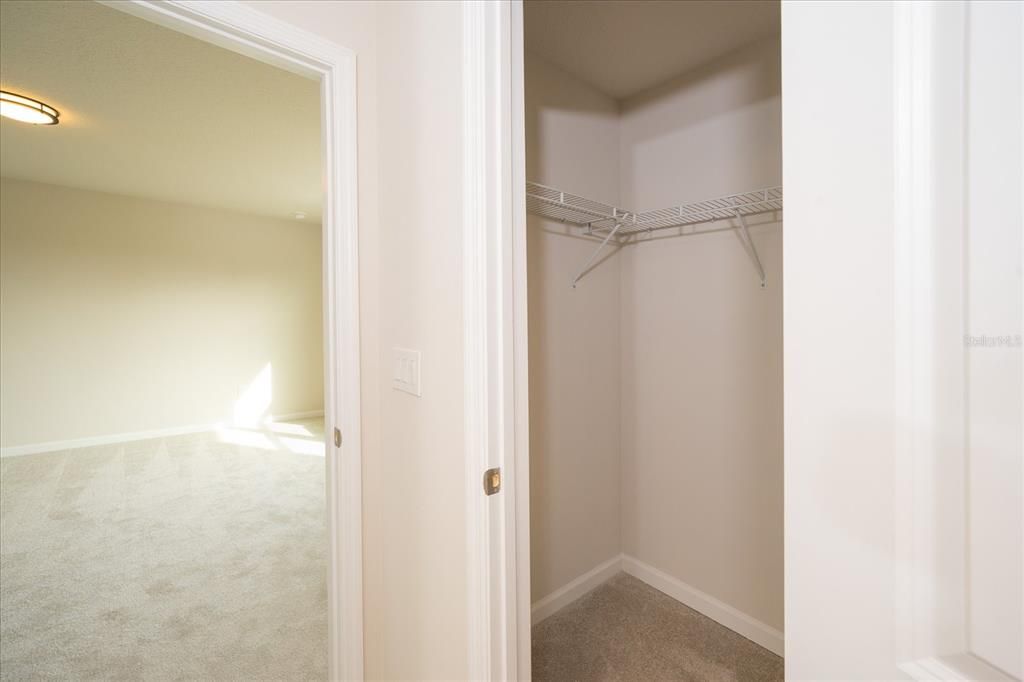 出租: $2,850 (5 贝兹, 3 浴室, 2370 平方英尺)