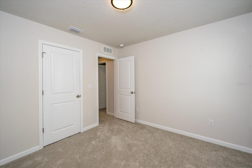 出租: $2,850 (5 贝兹, 3 浴室, 2370 平方英尺)