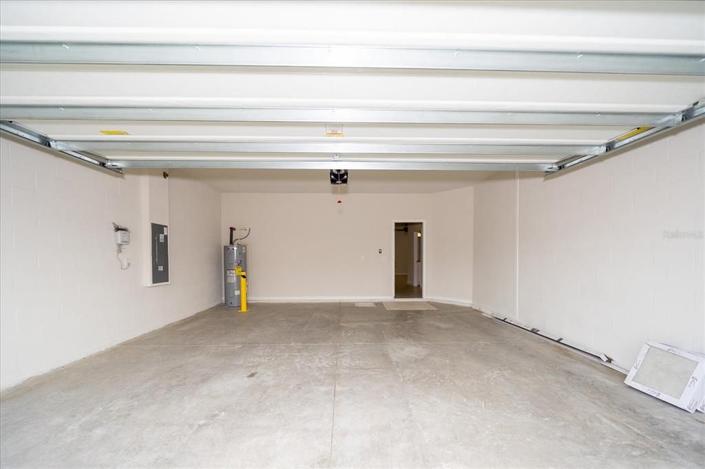 出租: $2,850 (5 贝兹, 3 浴室, 2370 平方英尺)