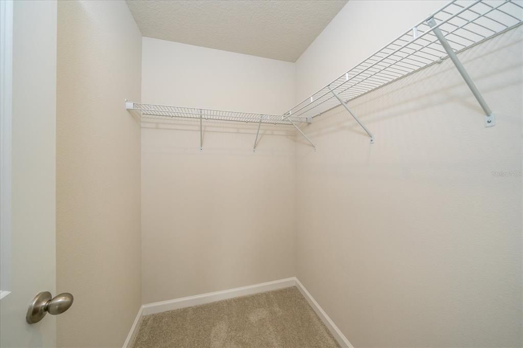 出租: $2,850 (5 贝兹, 3 浴室, 2370 平方英尺)