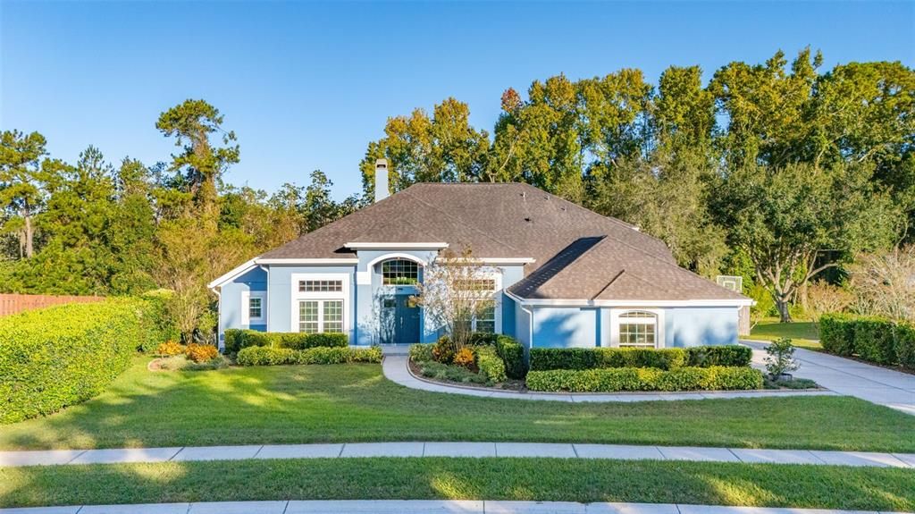 Activo con contrato: $720,000 (4 camas, 3 baños, 2926 Pies cuadrados)