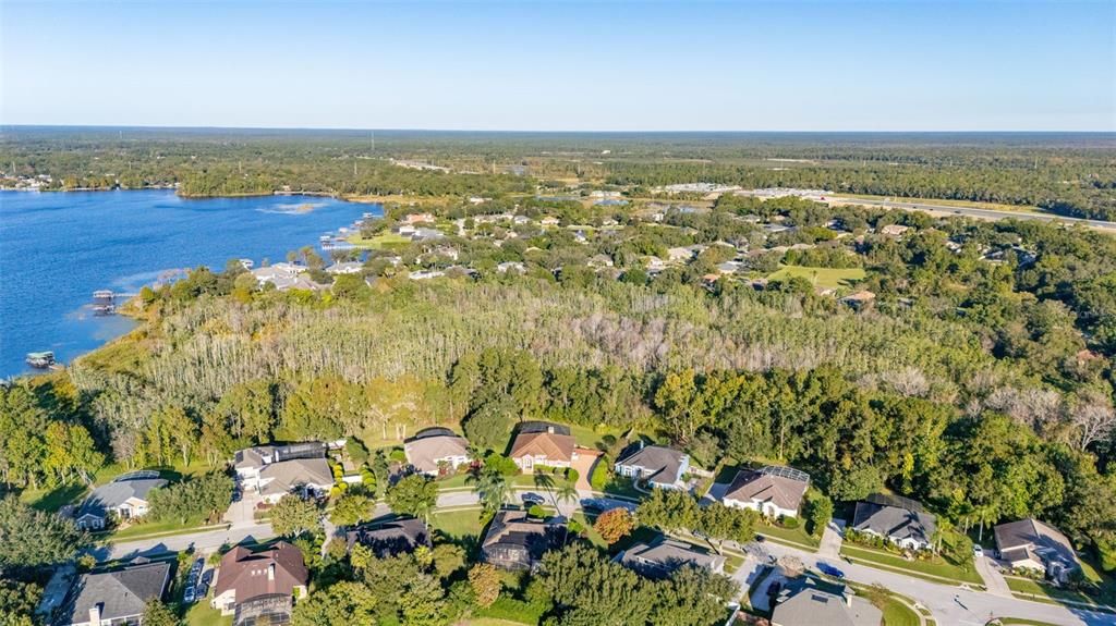 Activo con contrato: $720,000 (4 camas, 3 baños, 2926 Pies cuadrados)