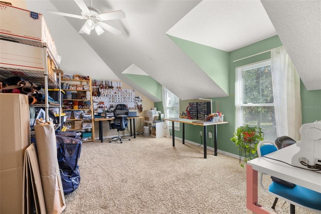 Activo con contrato: $720,000 (4 camas, 3 baños, 2926 Pies cuadrados)