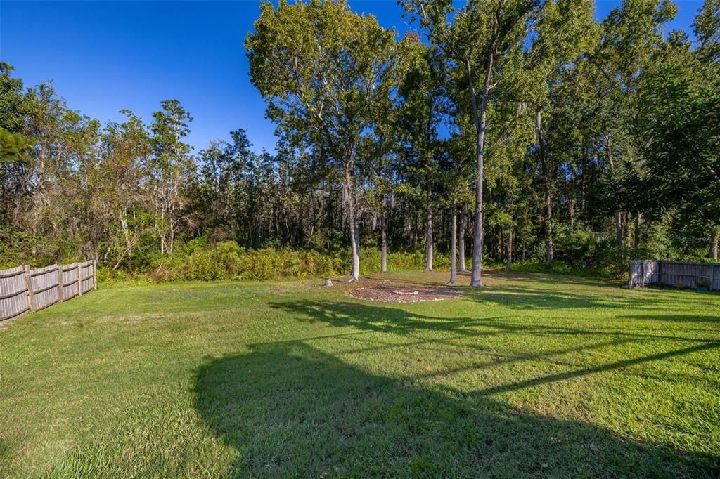 Activo con contrato: $720,000 (4 camas, 3 baños, 2926 Pies cuadrados)