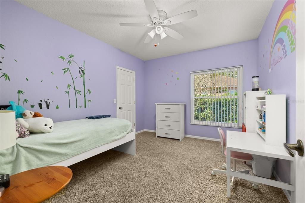 Activo con contrato: $720,000 (4 camas, 3 baños, 2926 Pies cuadrados)