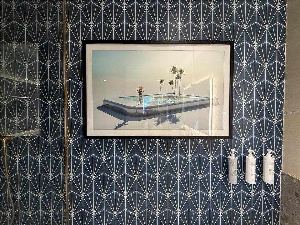 For Sale: $549,990 (2 beds, 2 baths, 1113 Square Feet)