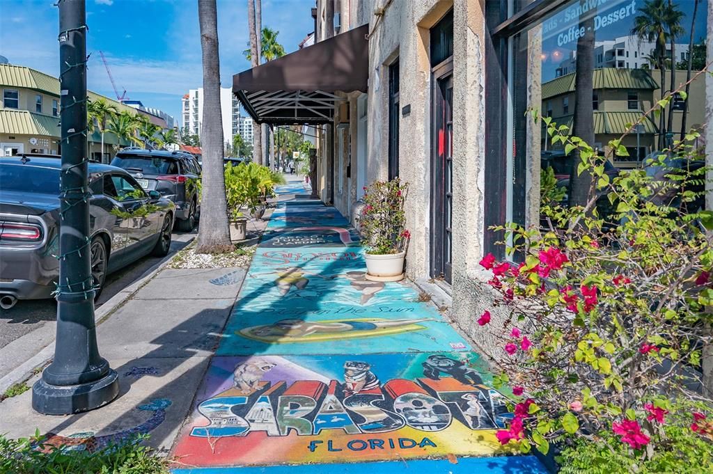 出租: $9,500 (4 贝兹, 2 浴室, 1523 平方英尺)