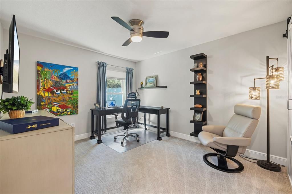 合同活跃: $485,000 (4 贝兹, 2 浴室, 2233 平方英尺)