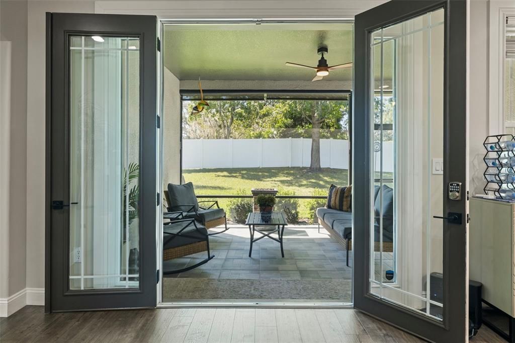 合同活跃: $485,000 (4 贝兹, 2 浴室, 2233 平方英尺)