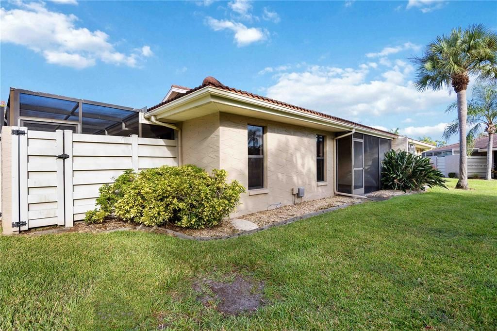 For Sale: $259,500 (3 beds, 2 baths, 1557 Square Feet)