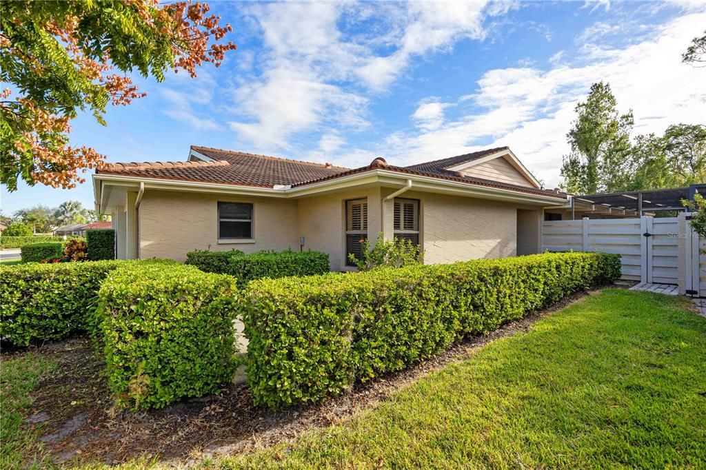 For Sale: $259,500 (3 beds, 2 baths, 1557 Square Feet)