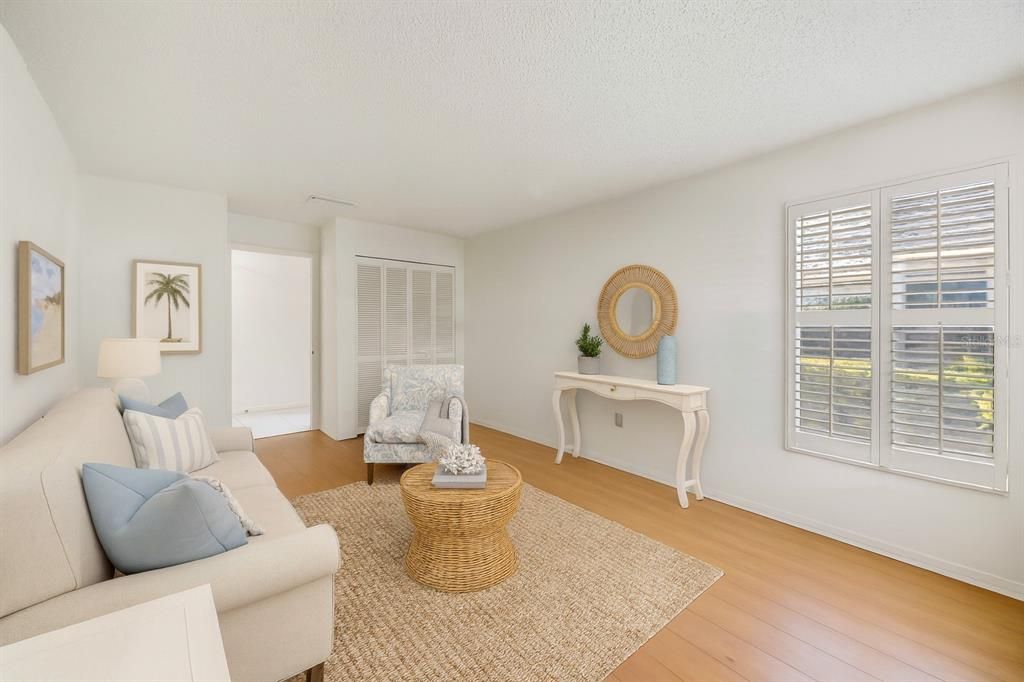 For Sale: $259,500 (3 beds, 2 baths, 1557 Square Feet)