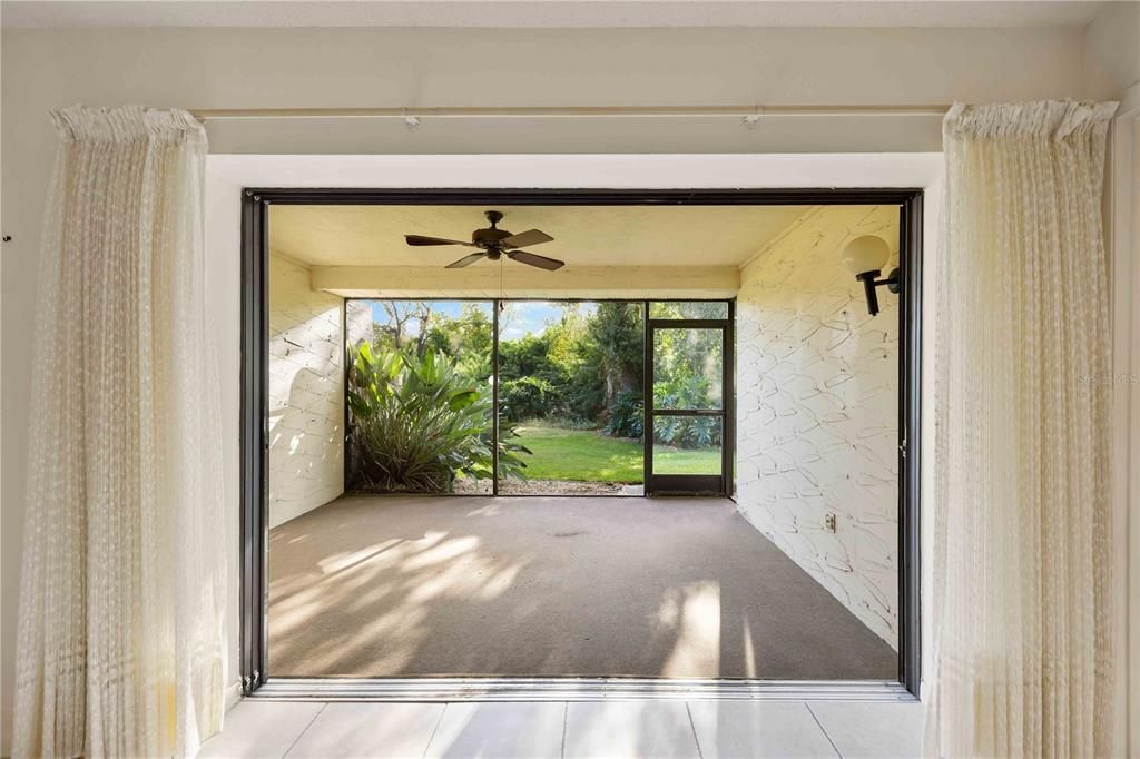 For Sale: $259,500 (3 beds, 2 baths, 1557 Square Feet)