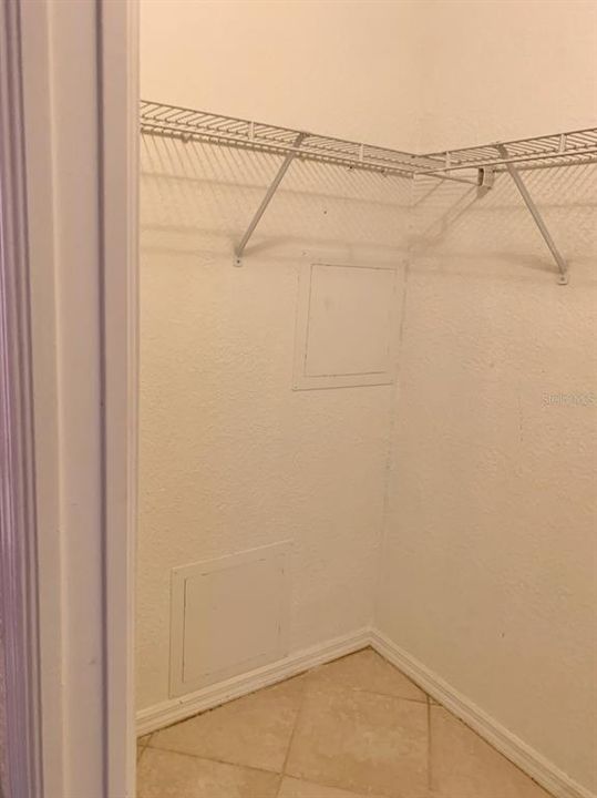 В аренду: $1,800 (3 спален, 2 ванн, 1372 Квадратных фут)