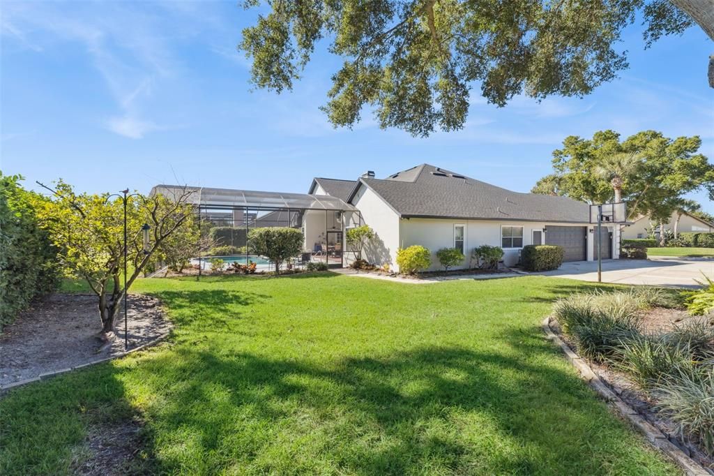 Activo con contrato: $710,000 (4 camas, 3 baños, 2653 Pies cuadrados)