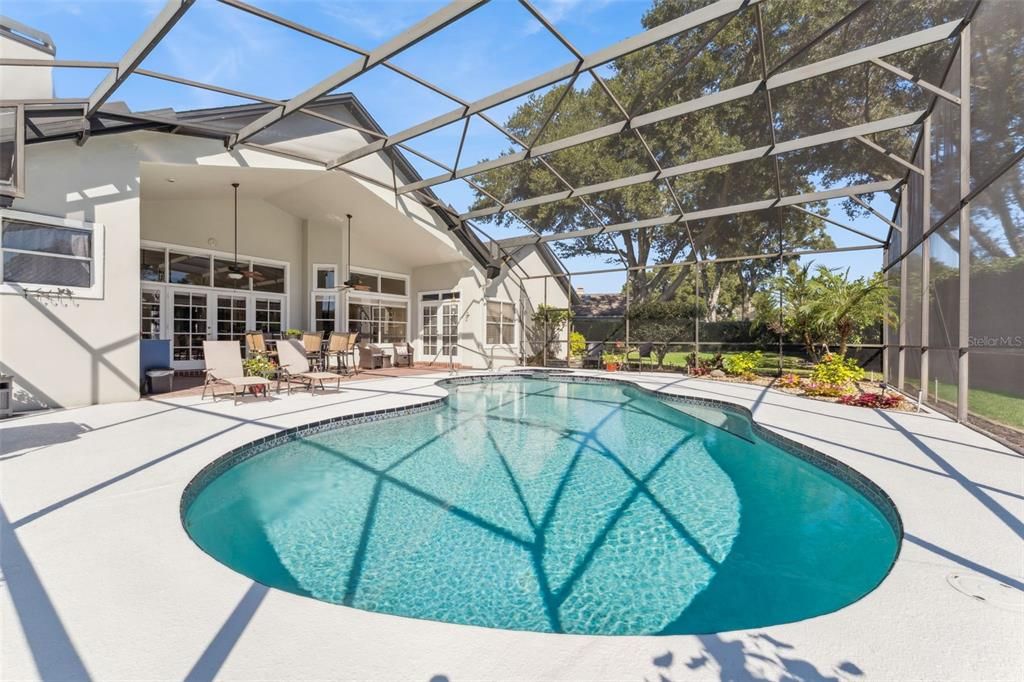 Activo con contrato: $710,000 (4 camas, 3 baños, 2653 Pies cuadrados)