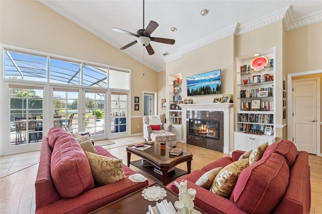 Activo con contrato: $710,000 (4 camas, 3 baños, 2653 Pies cuadrados)