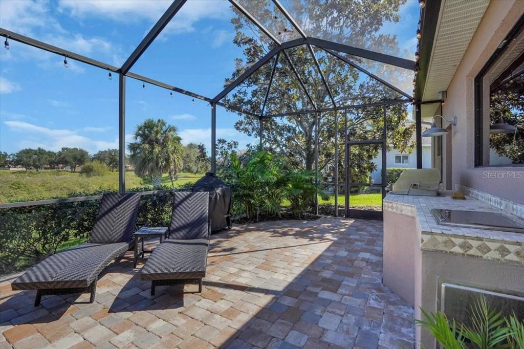 Activo con contrato: $749,000 (4 camas, 4 baños, 3024 Pies cuadrados)