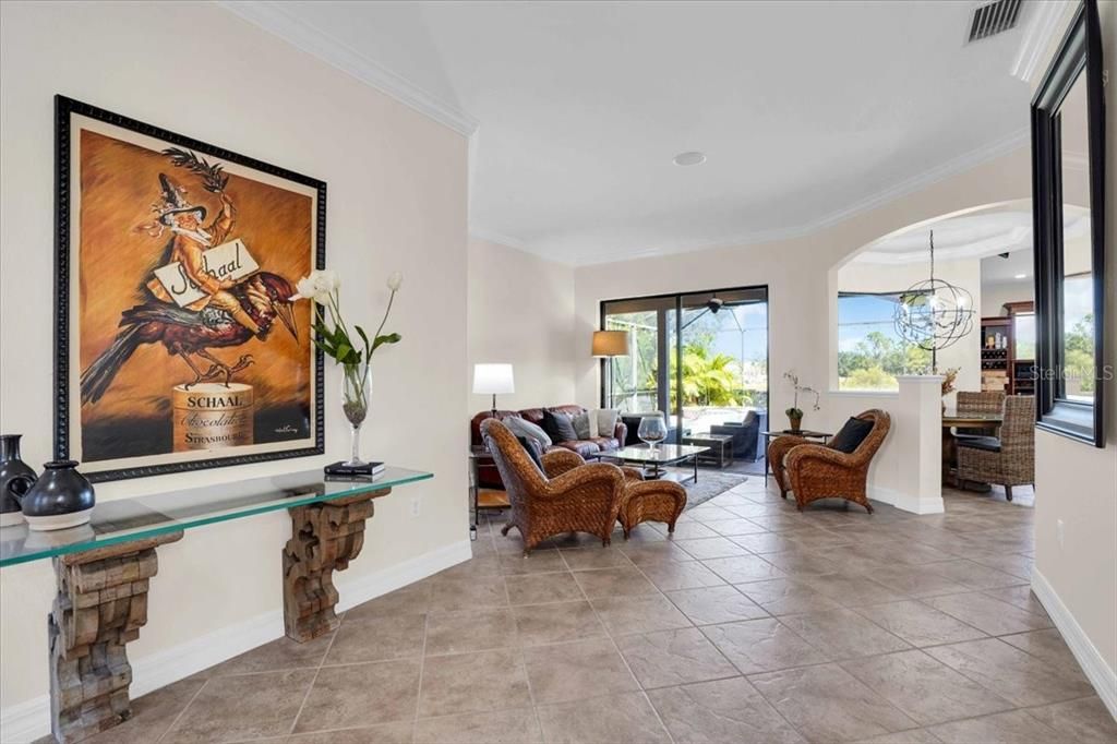 Activo con contrato: $749,000 (4 camas, 4 baños, 3024 Pies cuadrados)