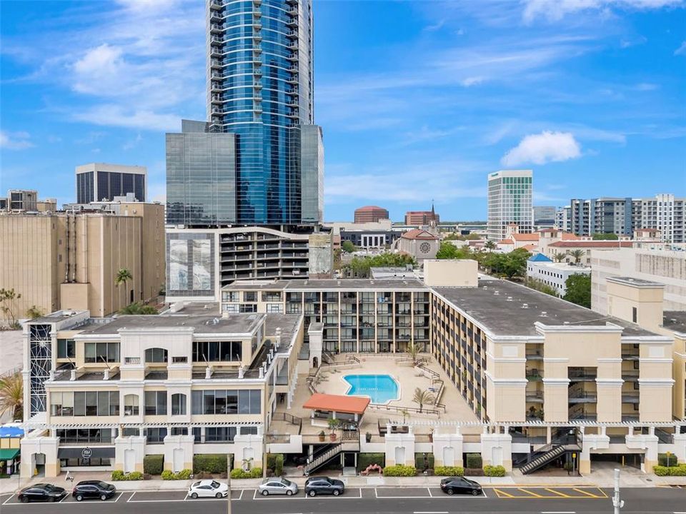 待售: $269,900 (2 贝兹, 2 浴室, 1324 平方英尺)